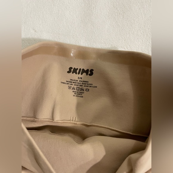 NWOT Skims Sculpting Wide Band Briefs Clay Color Size. S/M - Picture 5 of 6